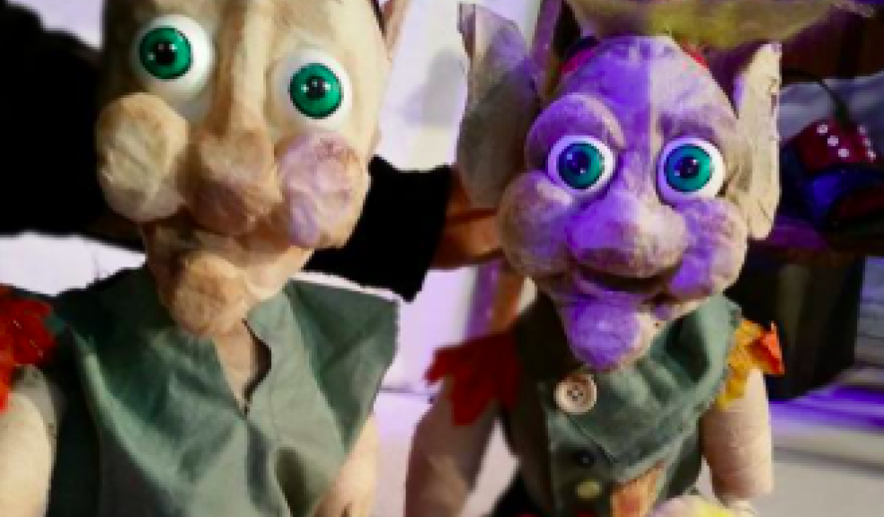 Stiltskin perform Christmas magic at The Soapbox Children’s Theatre